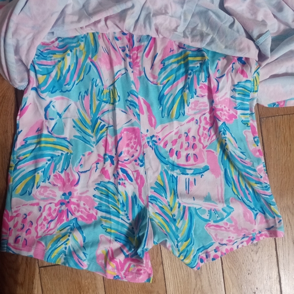 Lilly Pulitzer - Picture 5 of 7